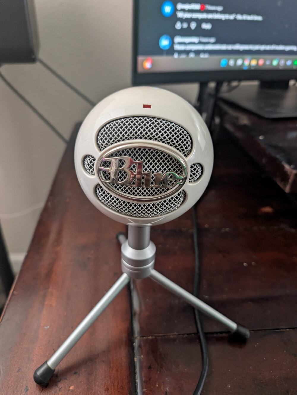 Blue MicrophonesSnowball iCE Condenser USB Microphone